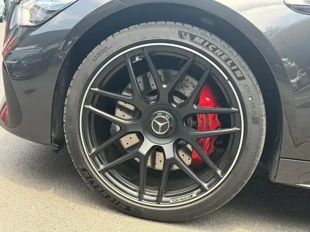 Mercedes-Benz AMG GT — фото 4