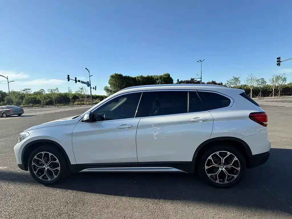 BMW X1 — фото 4