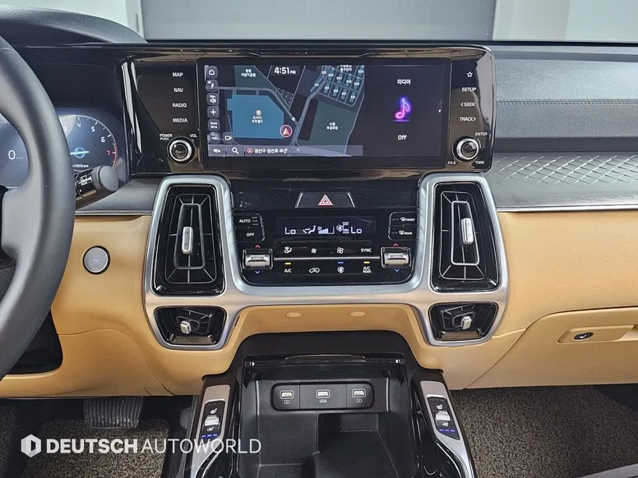 Kia Sorento — фото 10