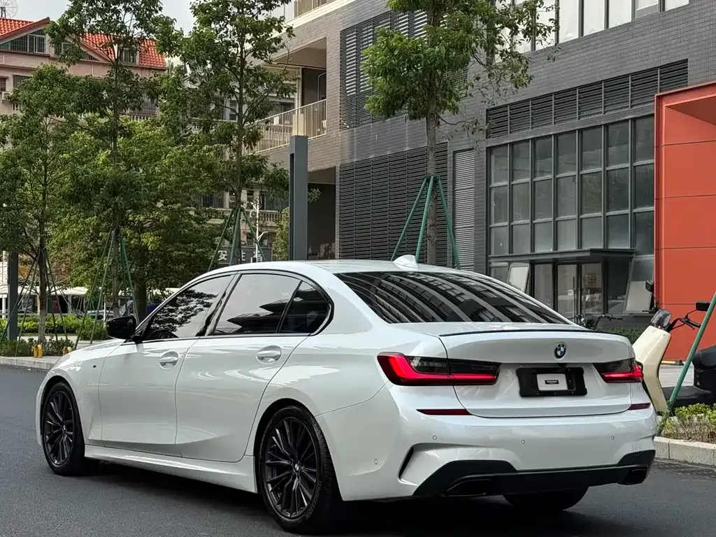 BMW 3 Series — фото 4