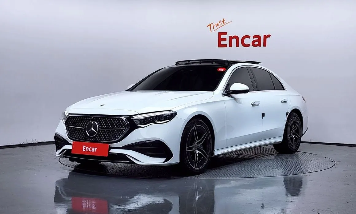 Mercedes-Benz E-Class — фото 1