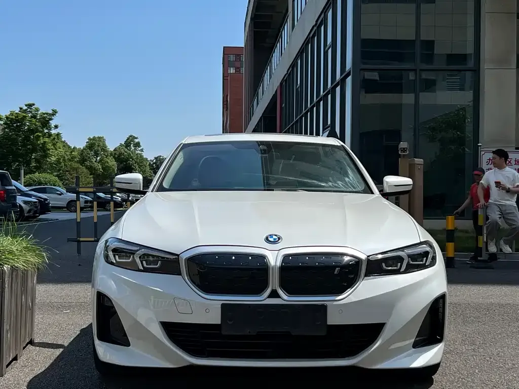 BMW i3 — фото 6