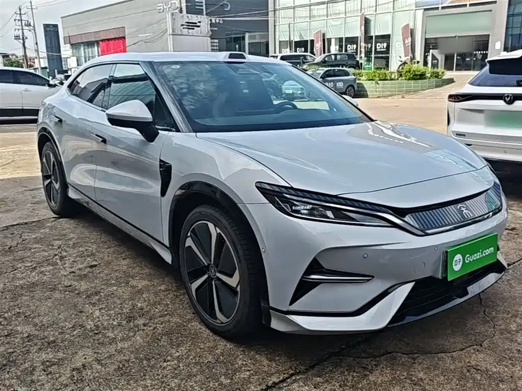 BYD L EV — фото 5