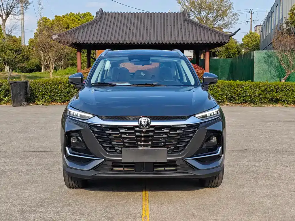 Changan CS75 — фото 1
