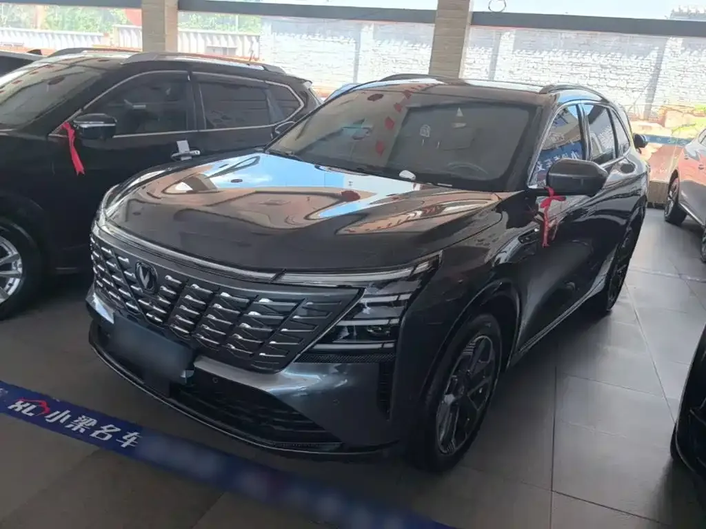 Changan CS75PLUS — фото 1