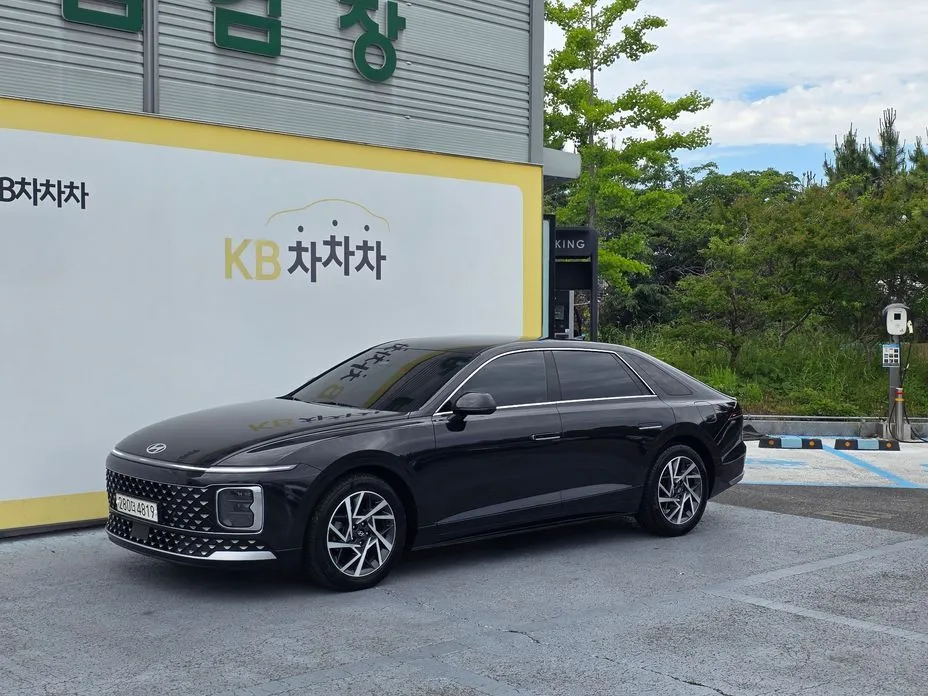Hyundai Grandeur — фото 1