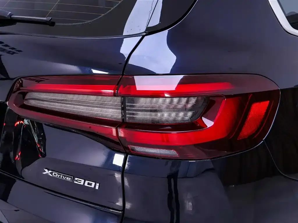 BMW X5 (Import) — фото 3