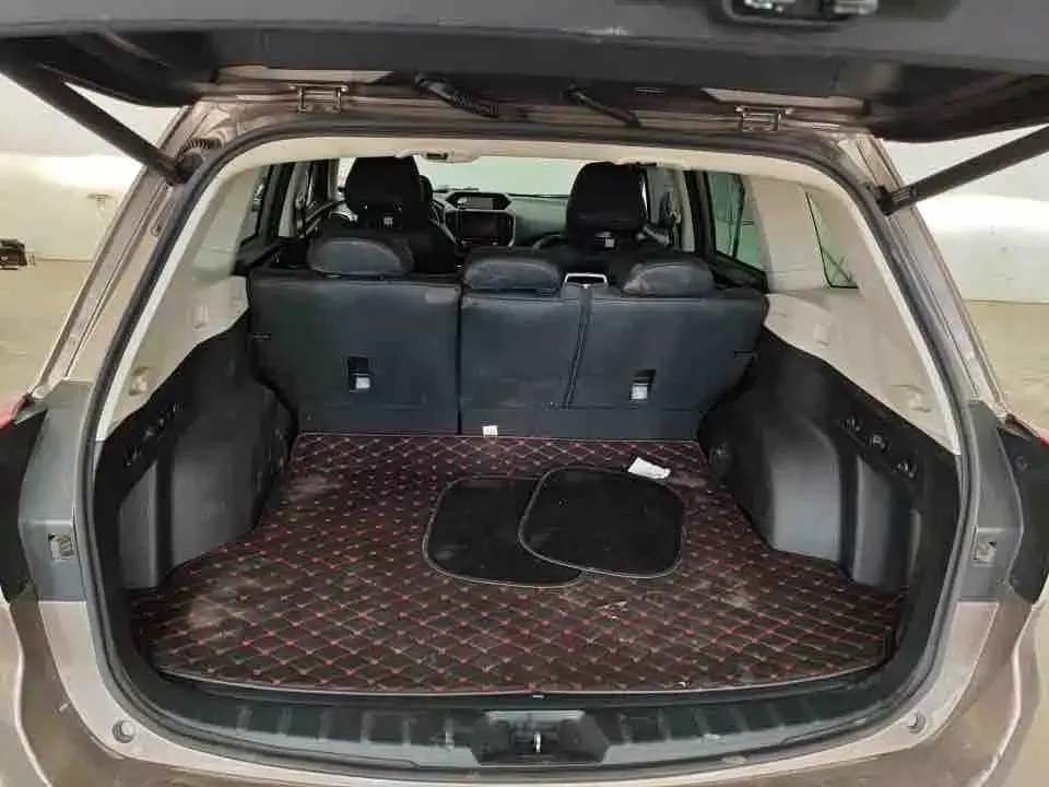 Subaru Forester — фото 5