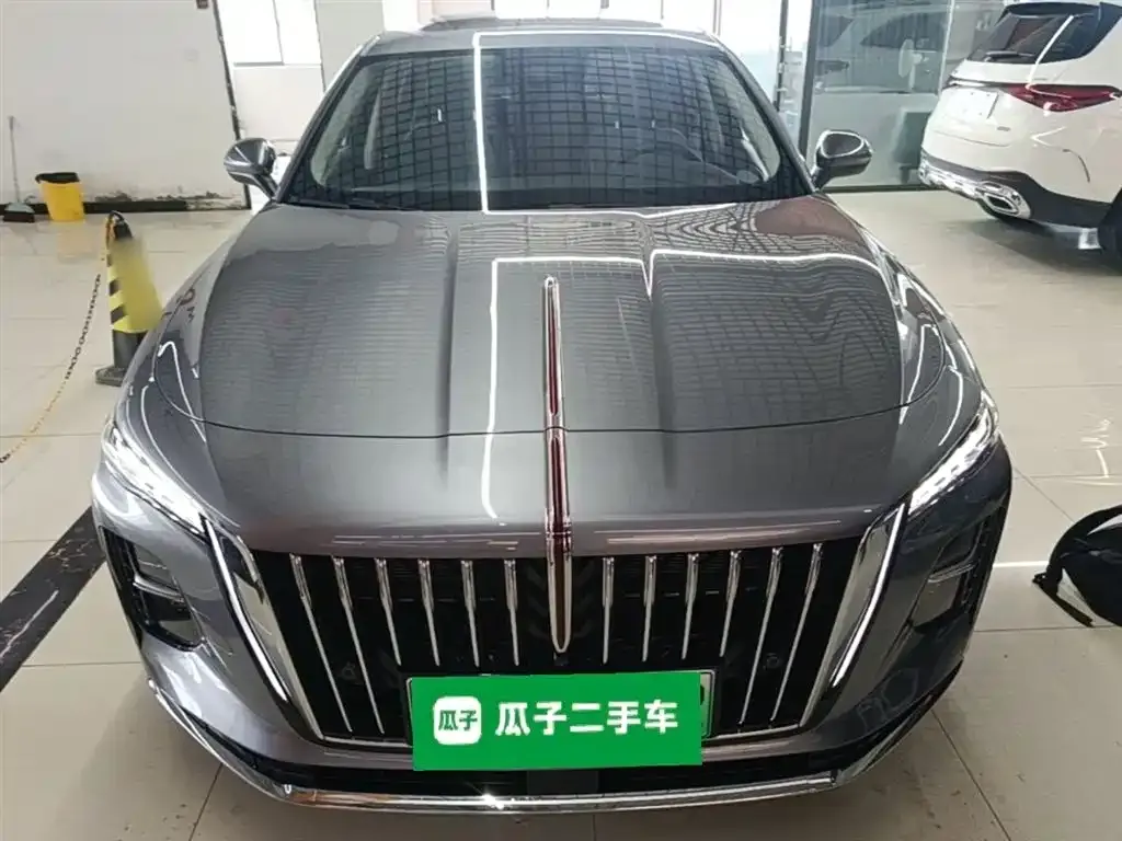 Hongqi H5 PHEV — фото 9