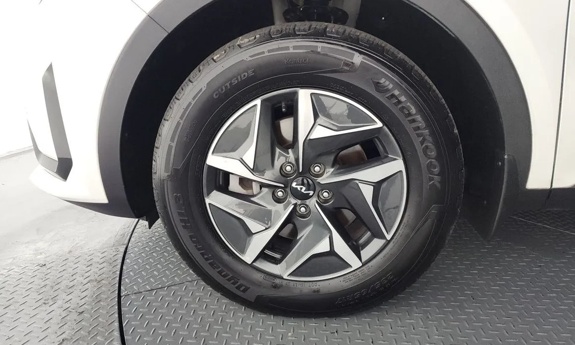 Kia Sorento — фото 5