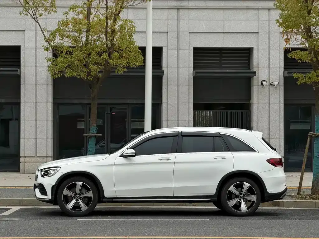 Mercedes-Benz GLC — фото 6