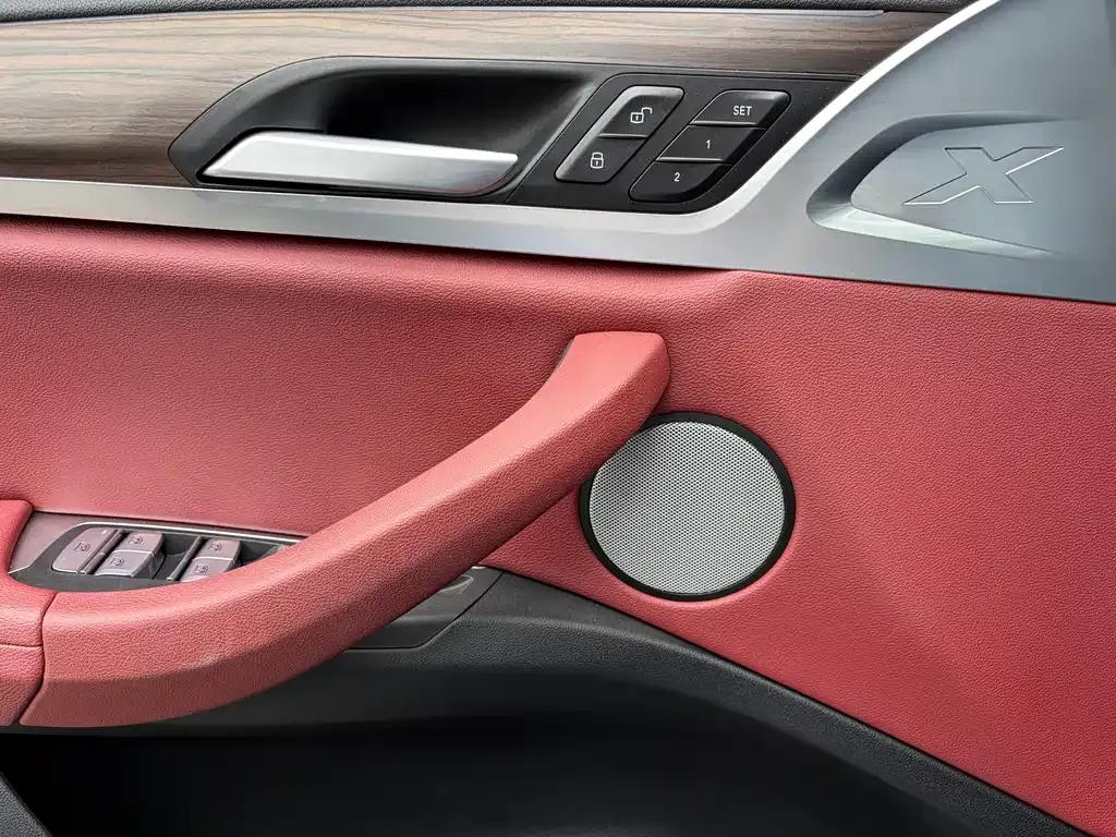 BMW X3 — фото 9
