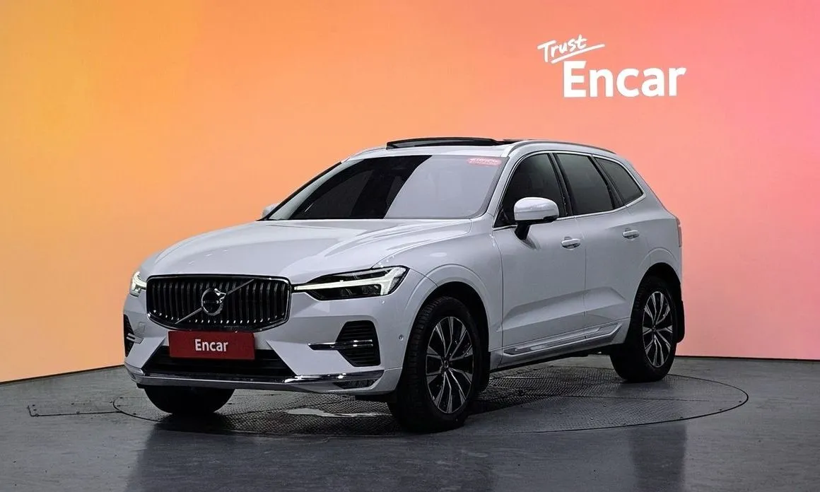 Volvo XC60 — фото 1