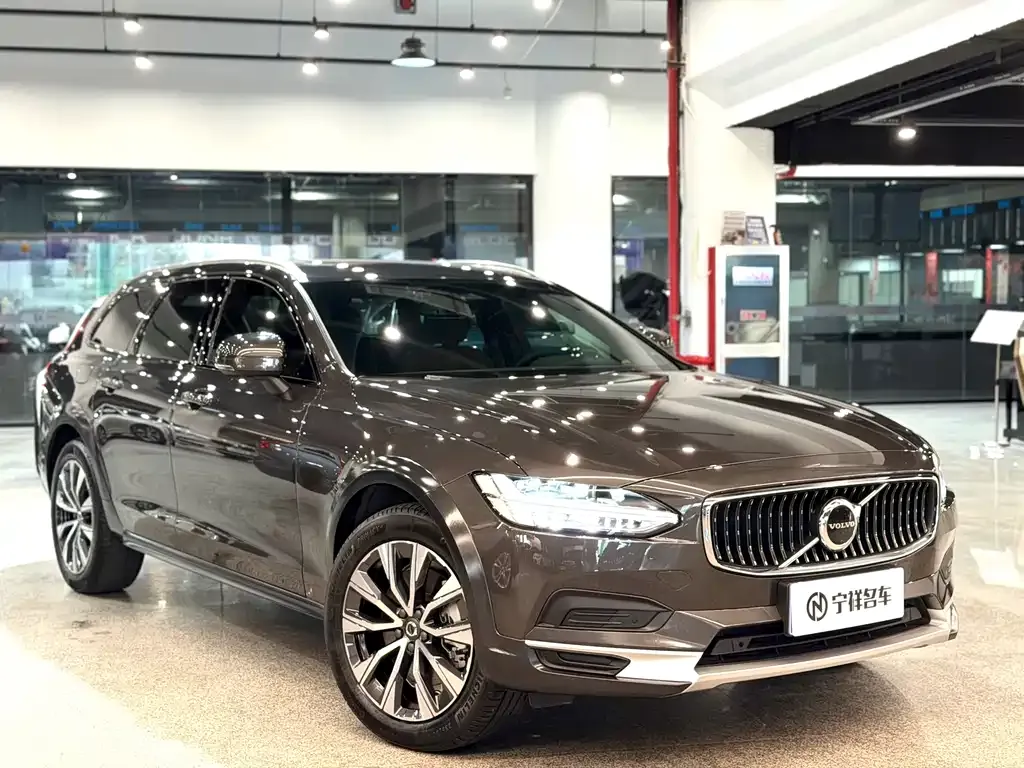 Volvo V90 — фото 10