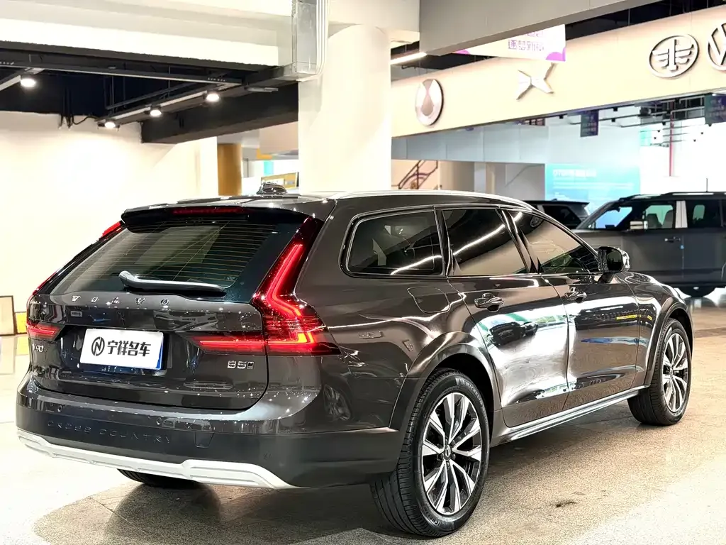 Volvo V90 — фото 6