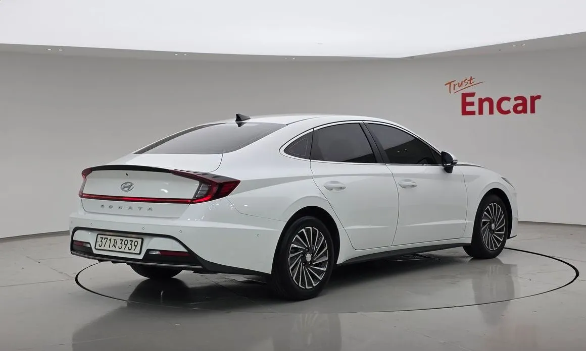 Hyundai Sonata — фото 2