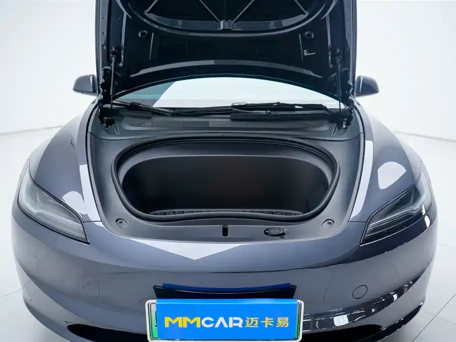 Tesla Model 3 — фото 10