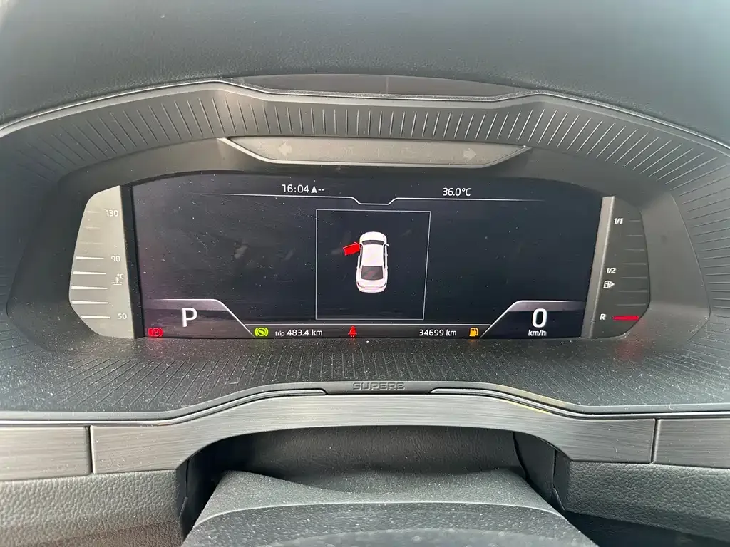Skoda Superb — фото 7