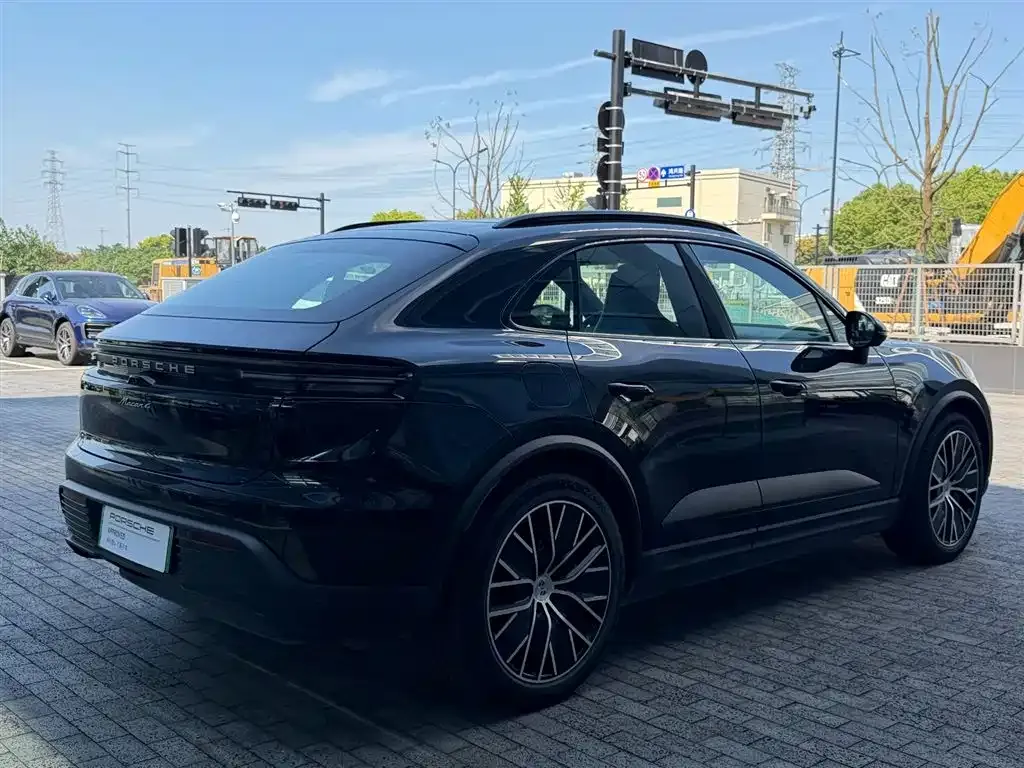 Porsche Macan EV — фото 8