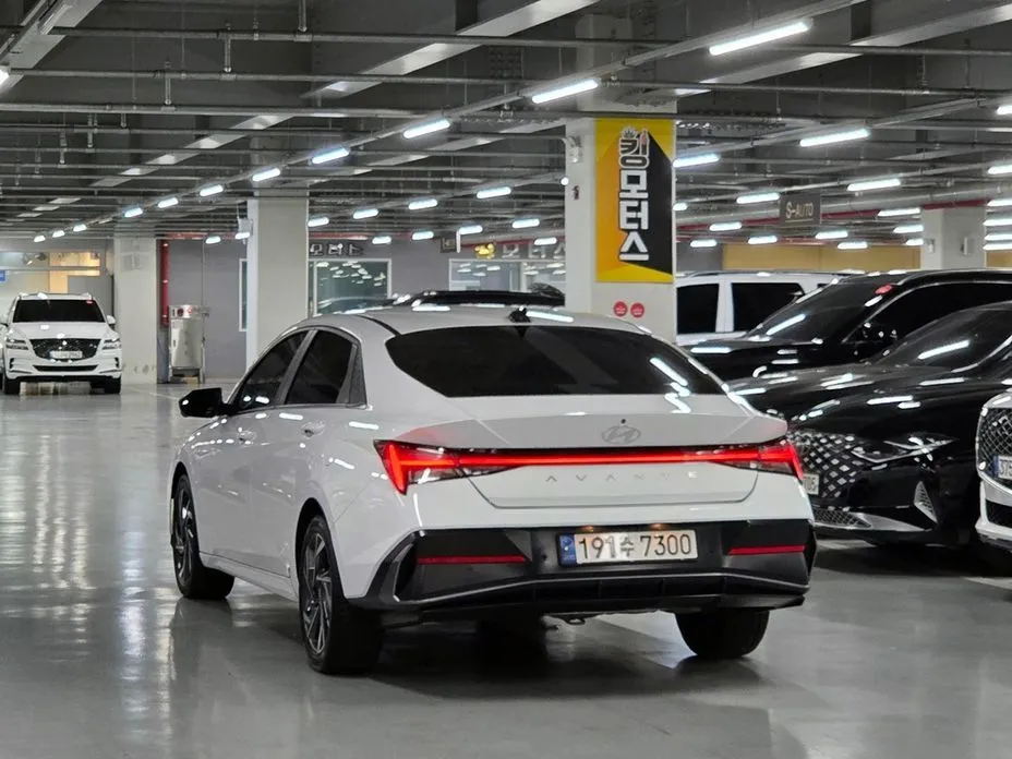 Hyundai AVANTE — фото 8