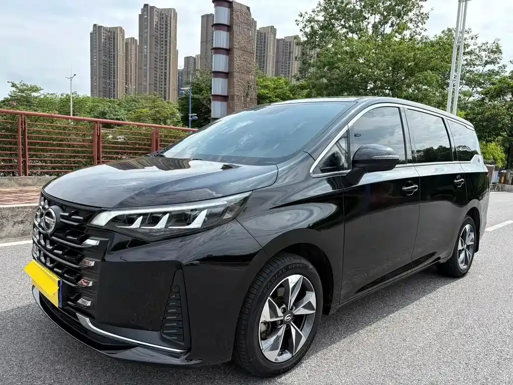 GAC Motor Trumpchi M6 — фото 1