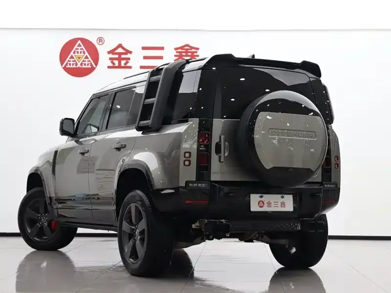 Land Rover Defender — фото 4