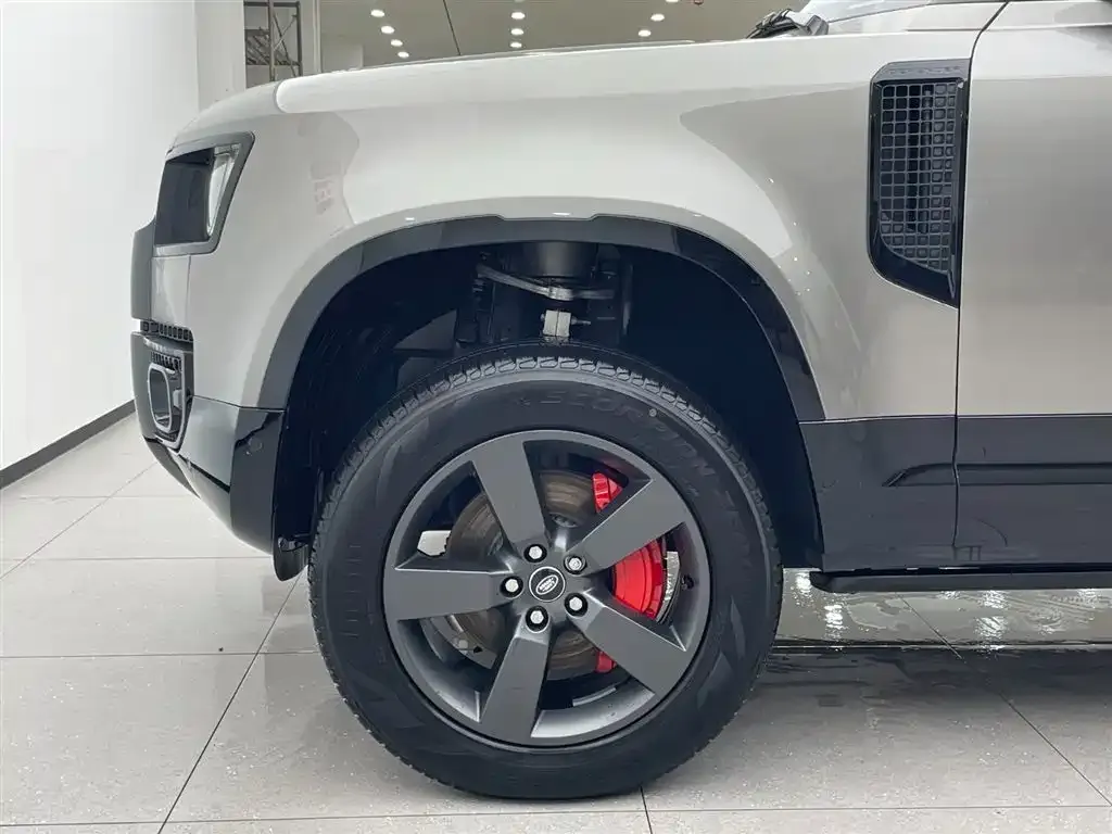 Land Rover Defender — фото 8