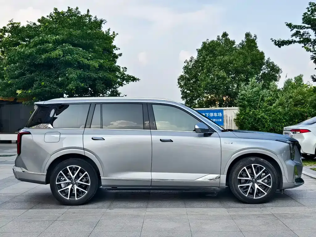 GAC Motor Trumpchi ES9 — фото 9