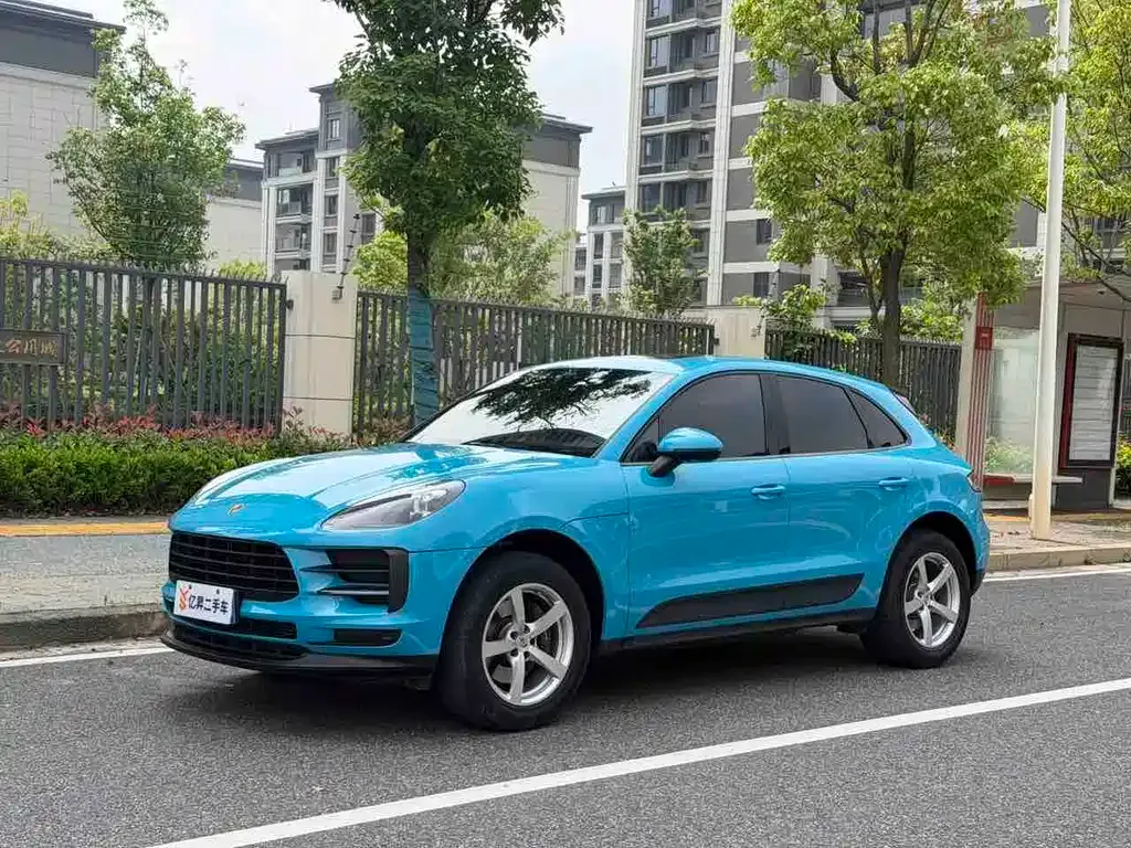 Porsche Macan — фото 1