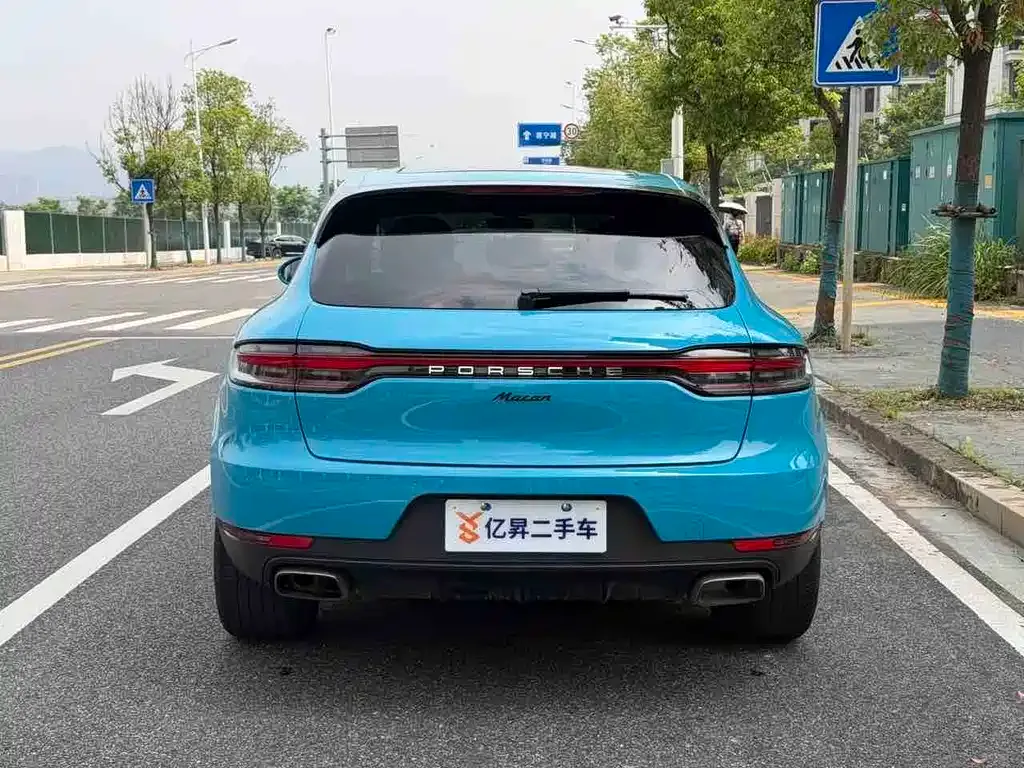 Porsche Macan — фото 9
