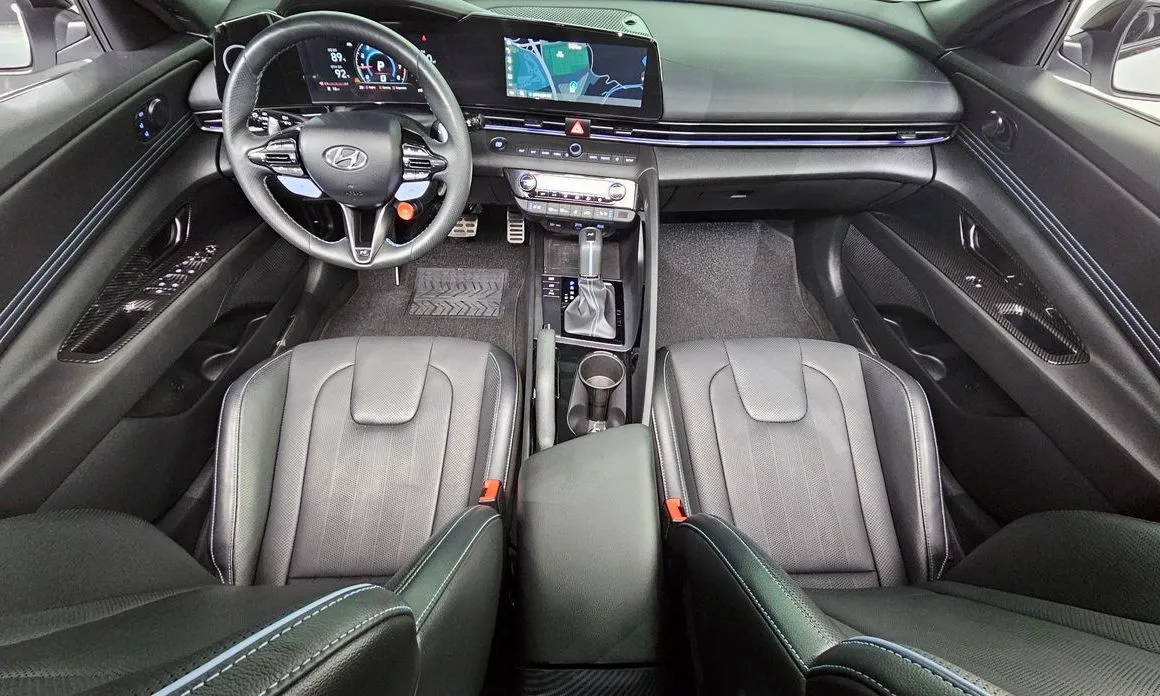 Hyundai AVANTE — фото 4