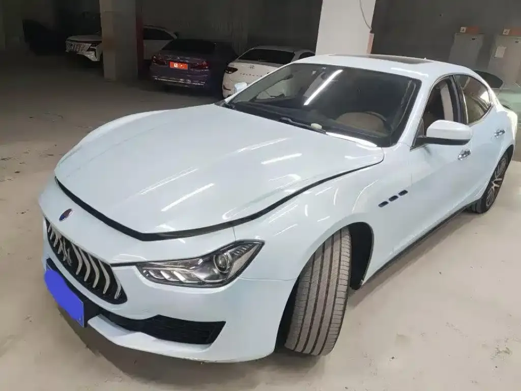 Maserati Ghibli — фото 1