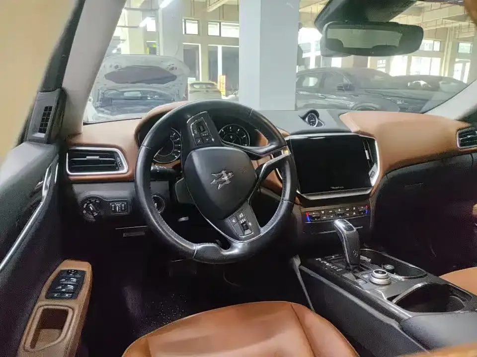 Maserati Ghibli — фото 6
