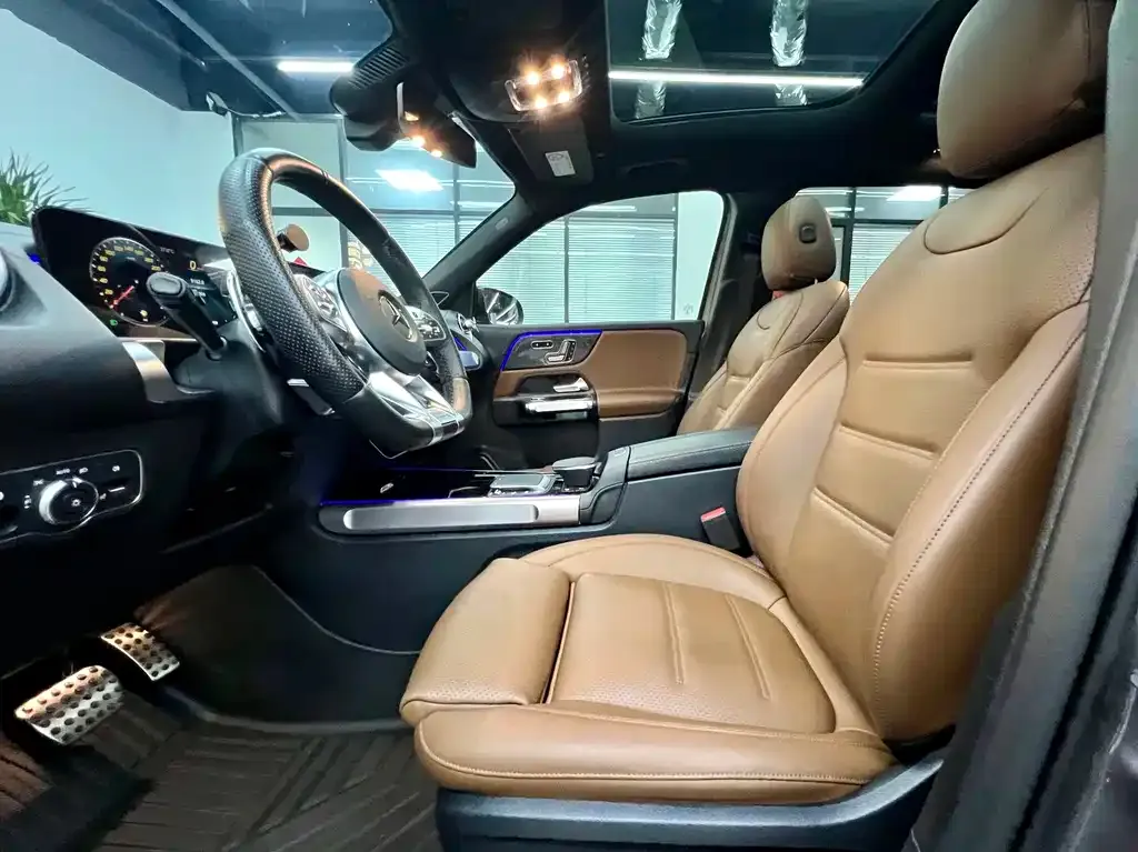 Mercedes-Benz GLB AMG — фото 2