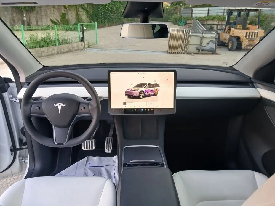 Tesla Model Y — фото 4