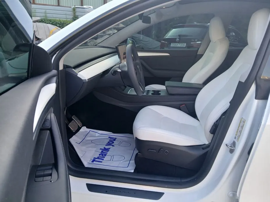 Tesla Model Y — фото 6