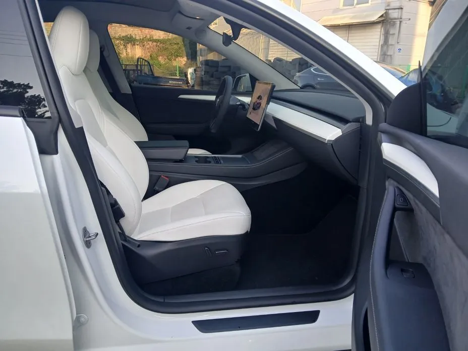 Tesla Model Y — фото 2