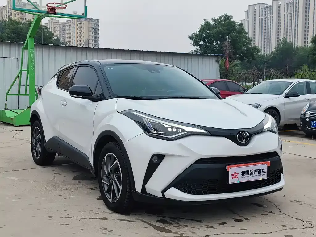Toyota C-HR — фото 4