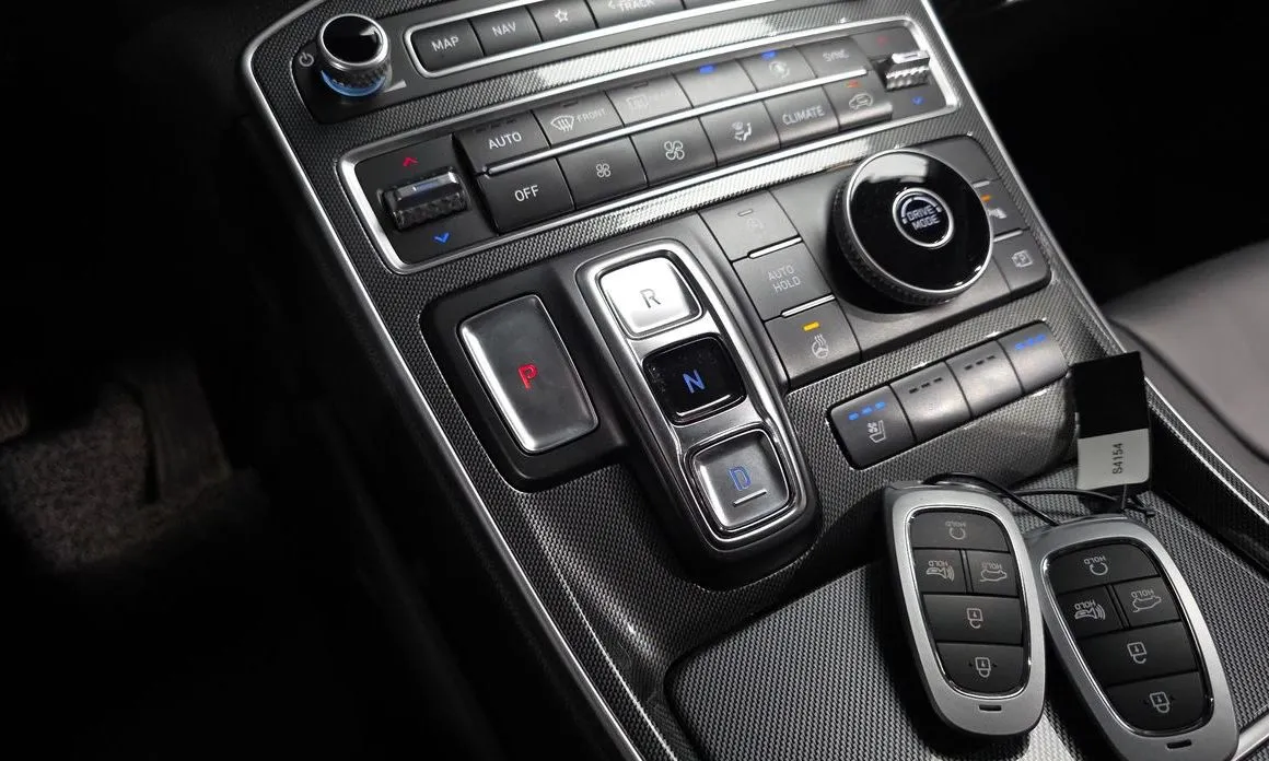 Hyundai Santafe — фото 9