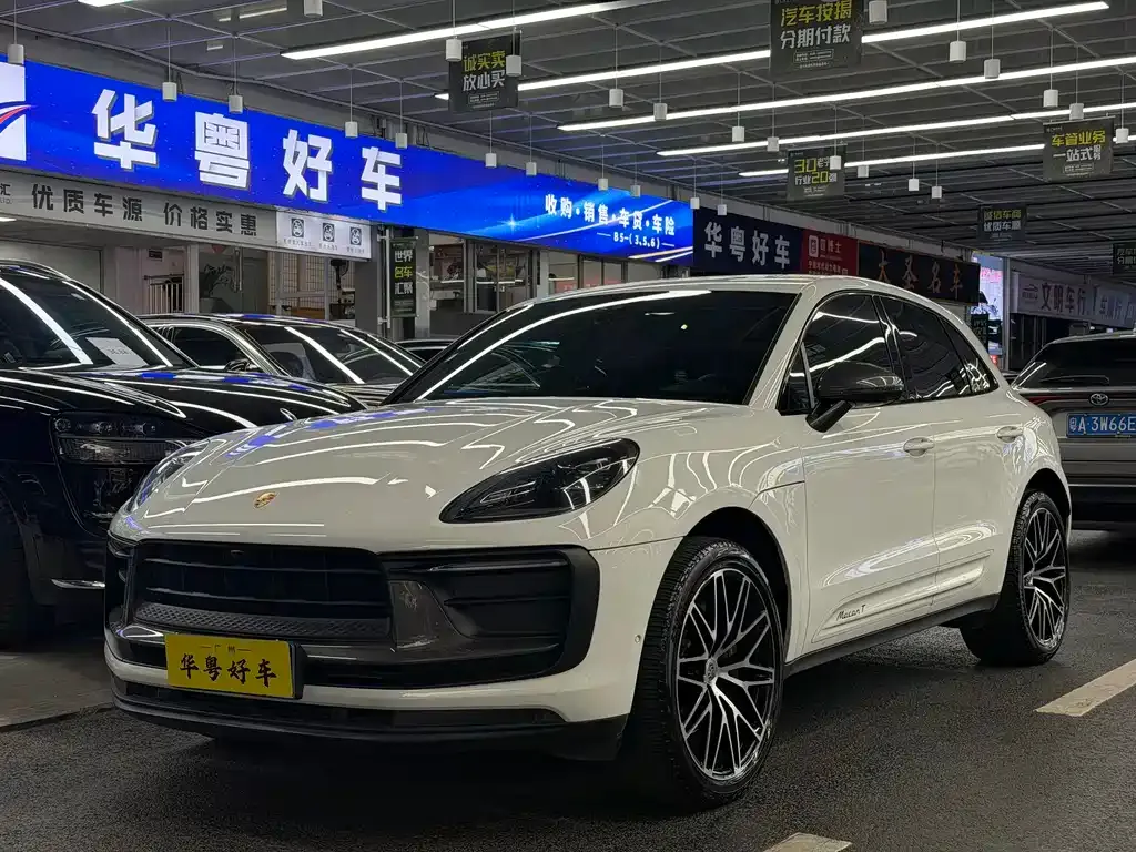 Porsche Macan — фото 1