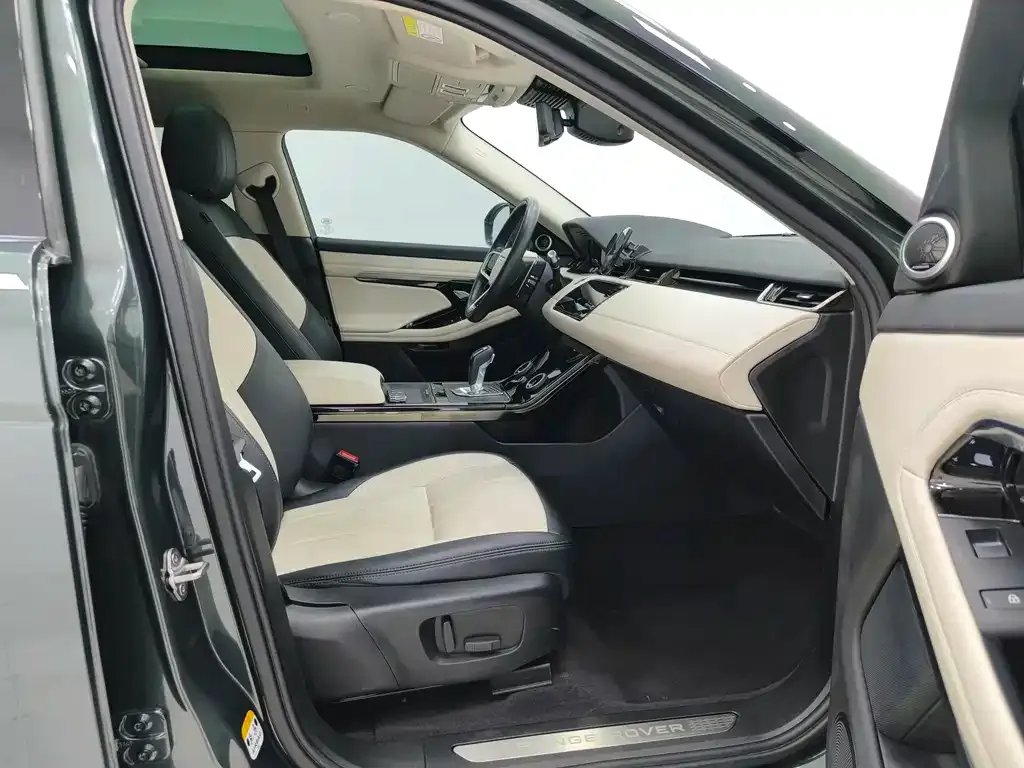 Land Rover Evoque — фото 10