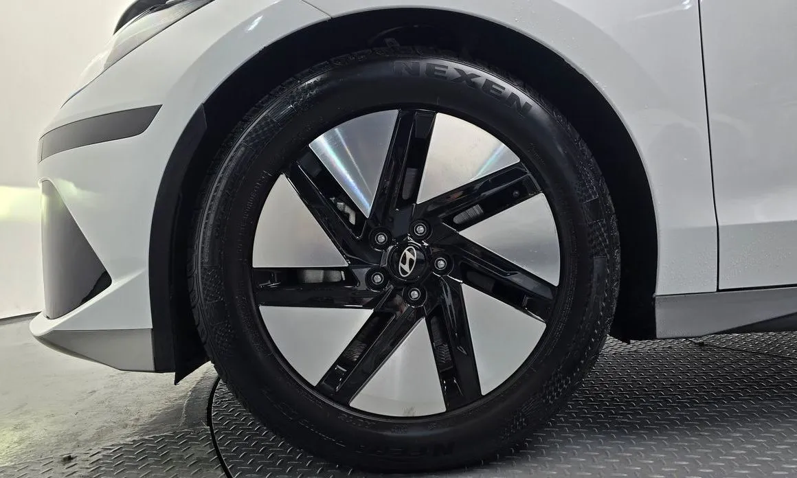 Hyundai Ioniq6 — фото 10