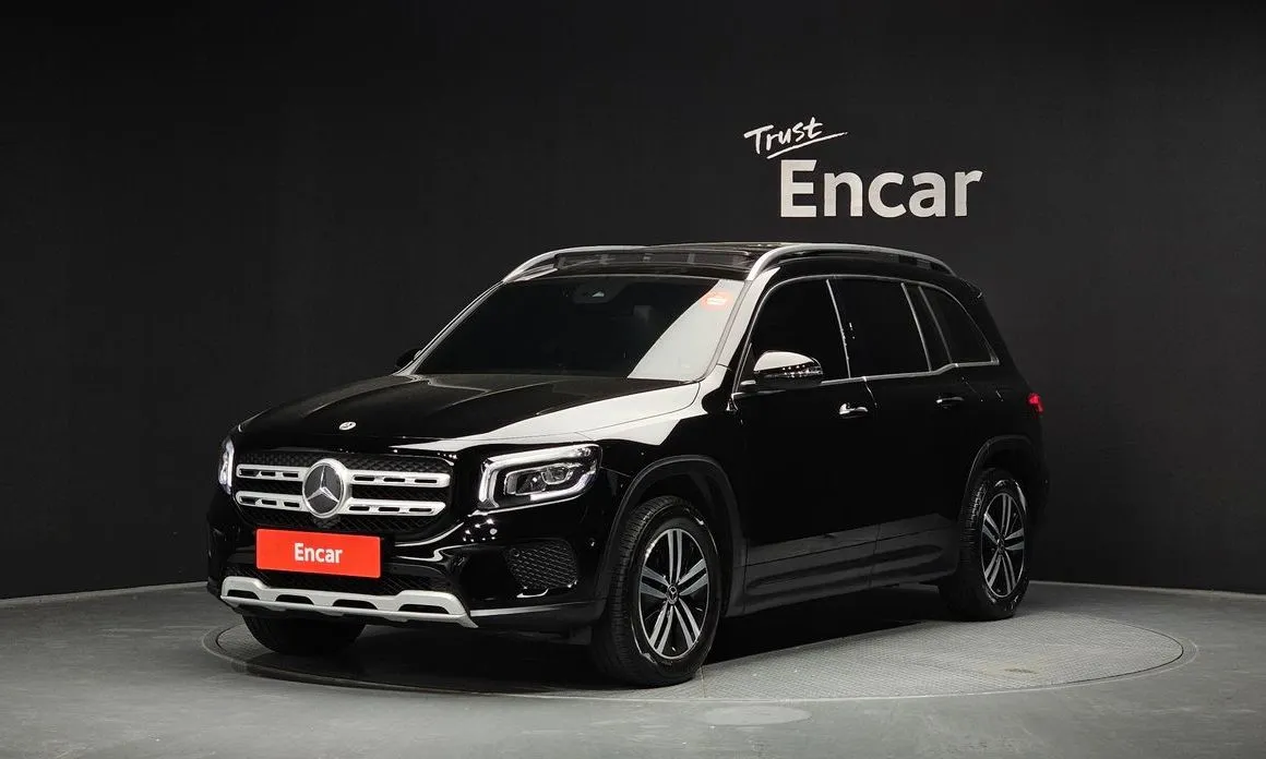 Mercedes-Benz GLB-Class — фото 1