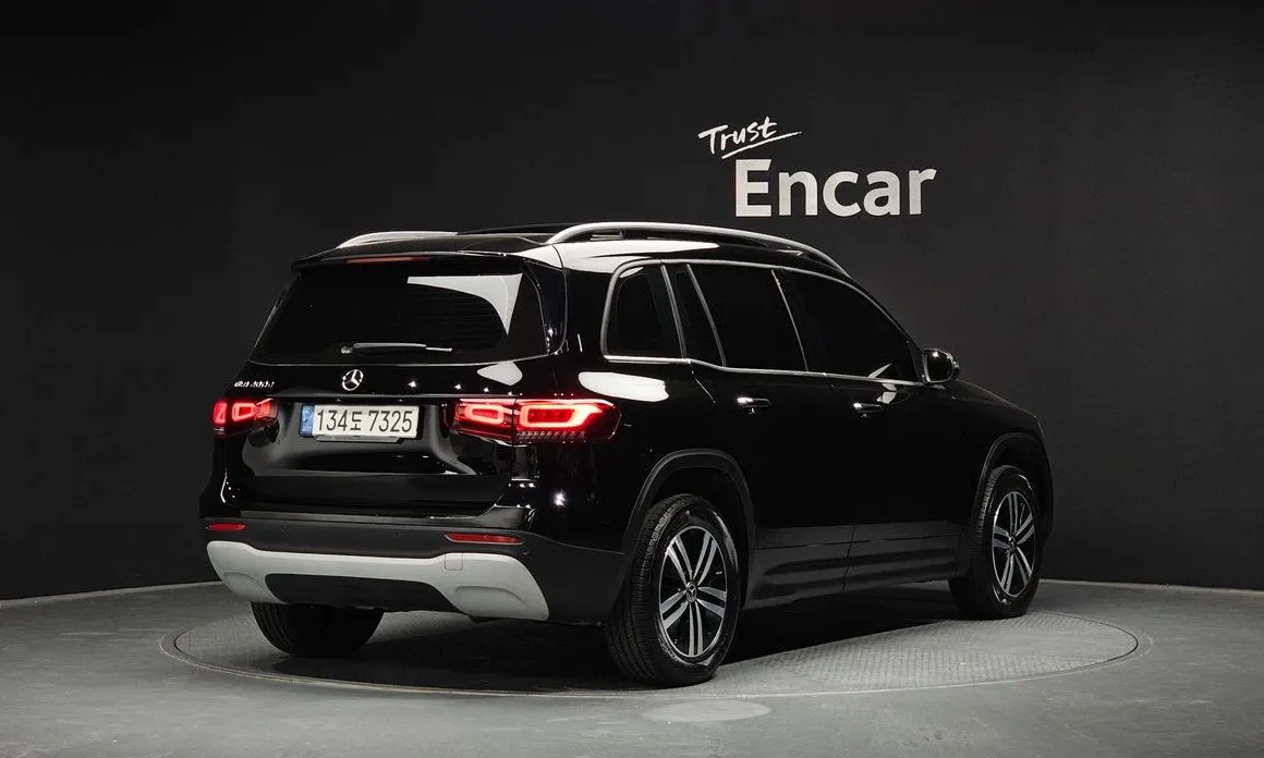 Mercedes-Benz GLB-Class — фото 6