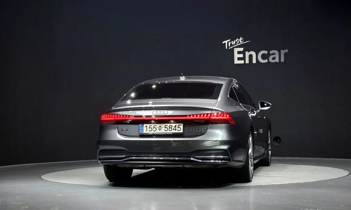 Audi A7 — фото 5