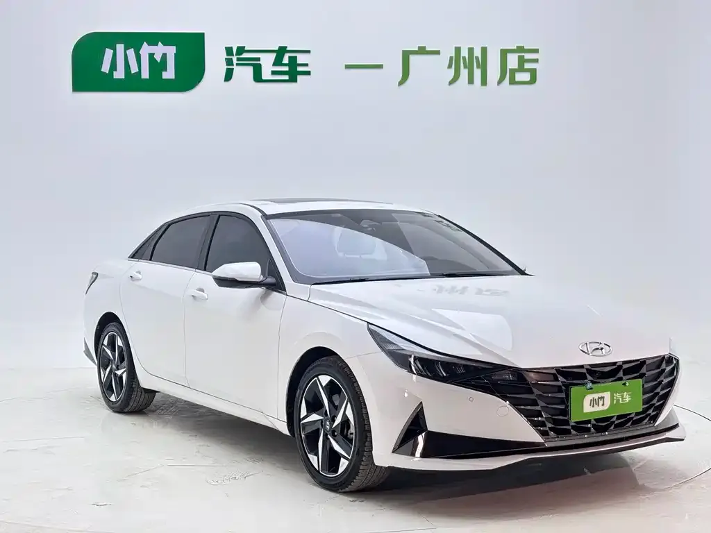 Hyundai Elantra — фото 6