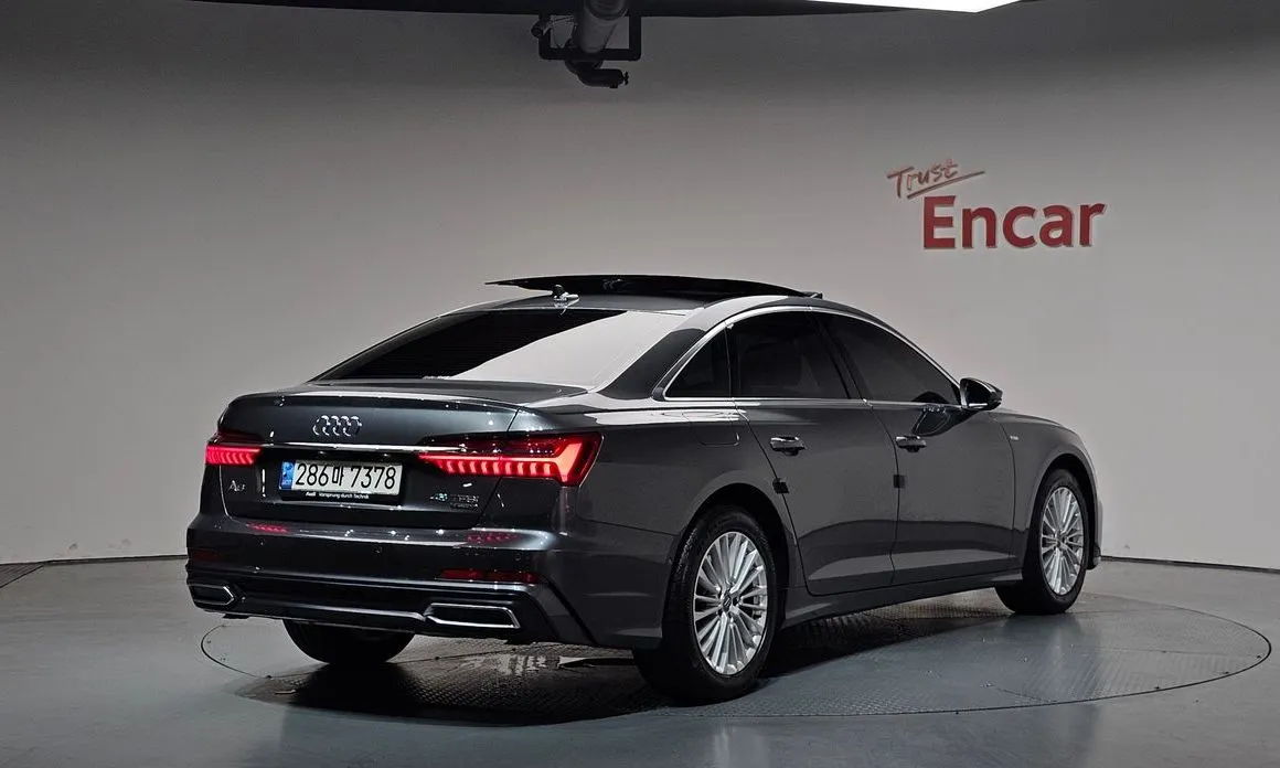 Audi A6 — фото 2