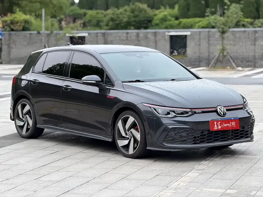 Volkswagen Golf GTI — фото 4