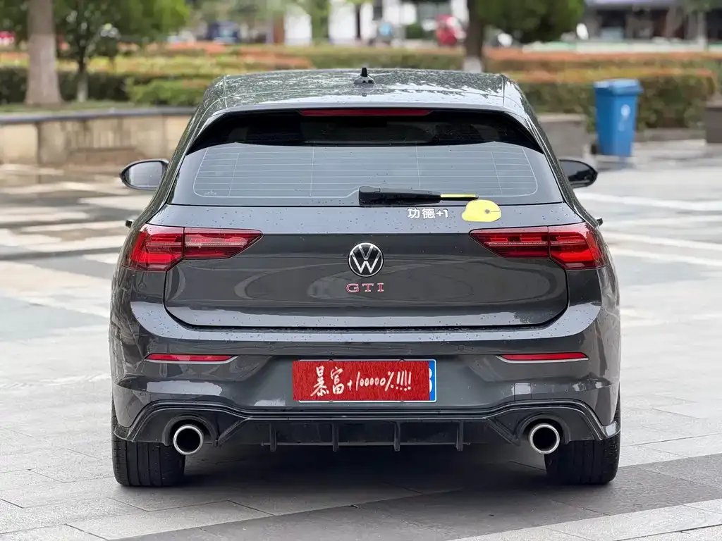Volkswagen Golf GTI — фото 5