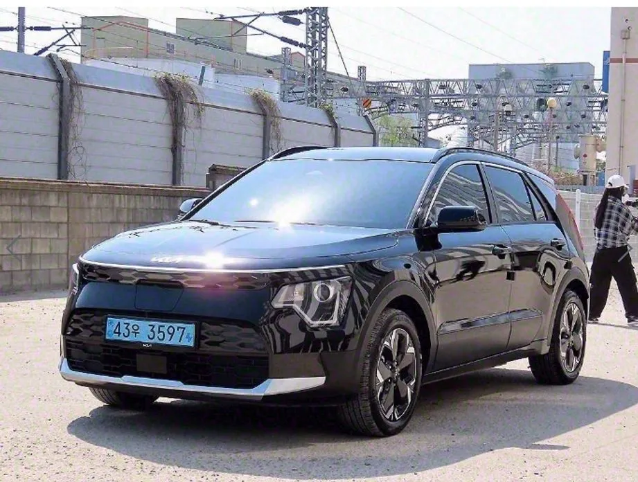 Kia Niro — фото 1